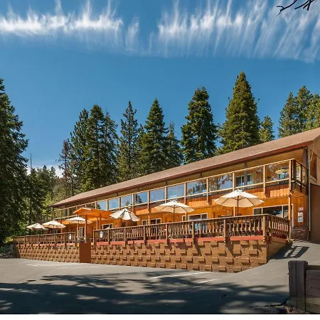 Cedar Glen Lodge